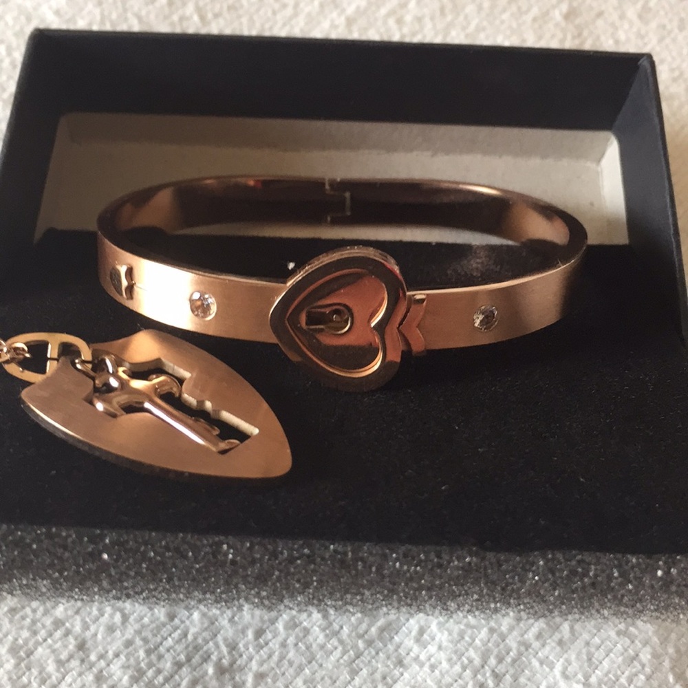 Bracelet necklace